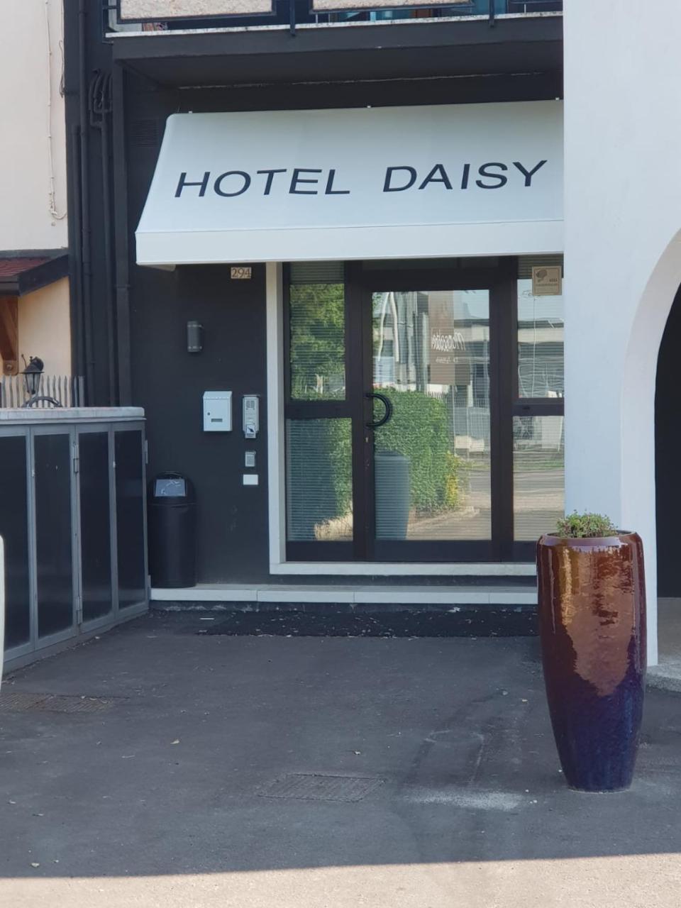 Hotel Daisy San Giovanni Lupatoto Exteriér fotografie